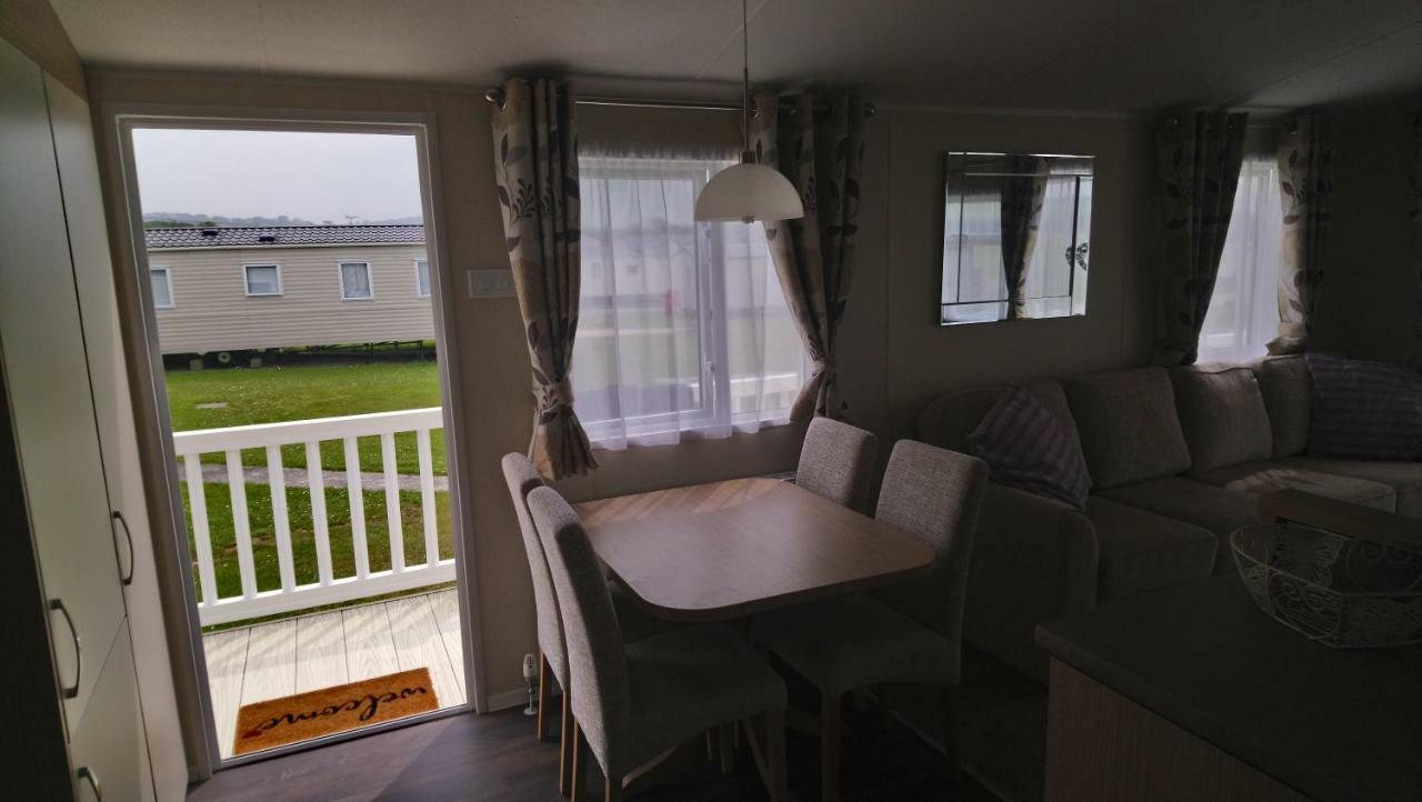 Bude Caravan Caromax - Families And Couples Only Hotel Exterior photo