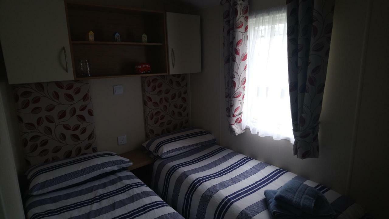 Bude Caravan Caromax - Families And Couples Only Hotel Exterior photo